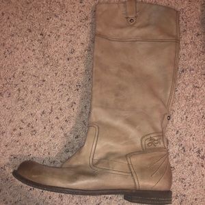 Women’s boots